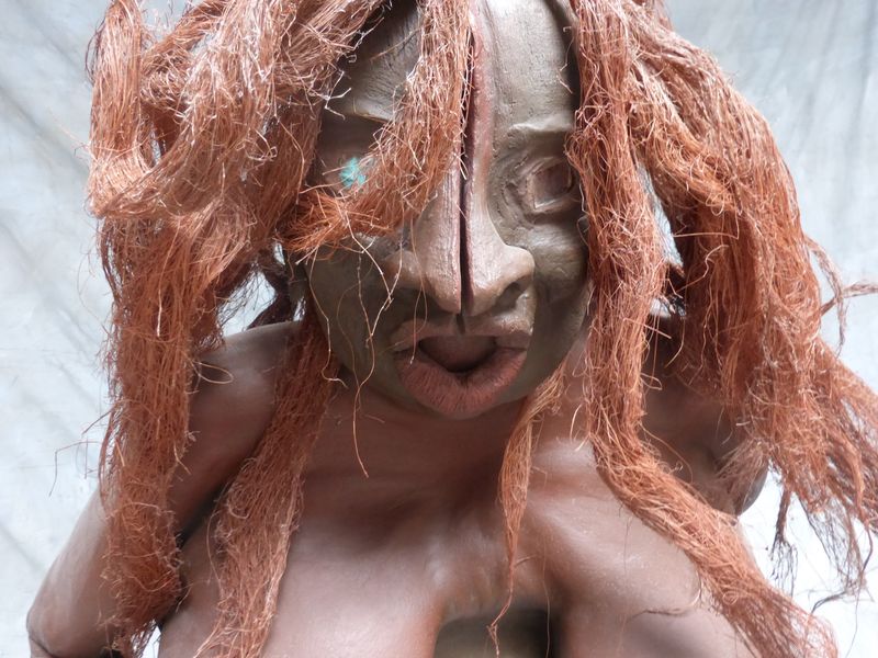 La Mère des masques - Sculpture (détail) © Clément
