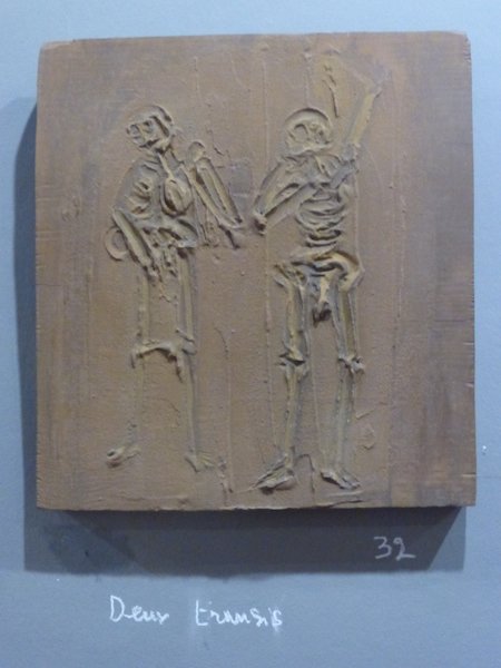 Deux transis - bas-relief © Clément